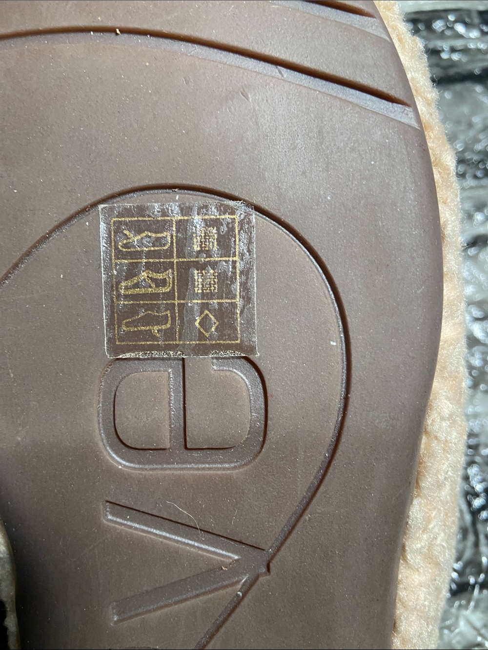 Strive Riga Clog Slipper - Picture 6 of 7